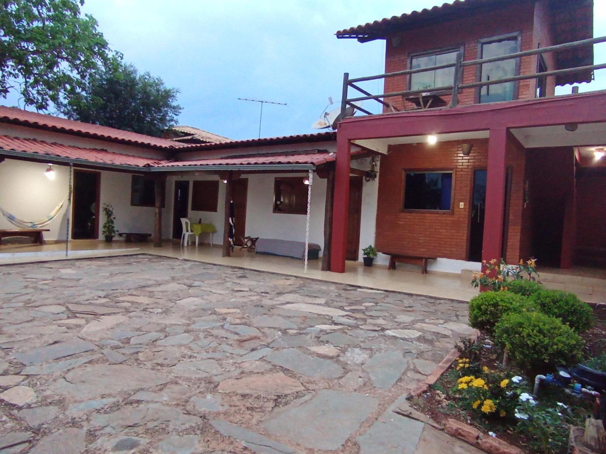 Pousada Central Santana Do Riacho Buitenkant foto